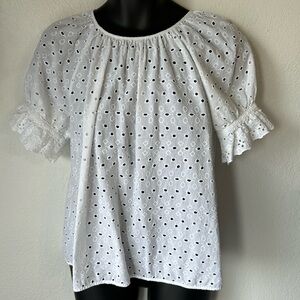 Universal Thread‎ Eyelet Top